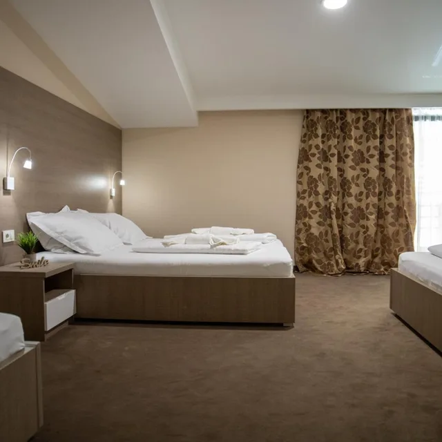 غرفة عائلية، Hotel Narenta 4/8