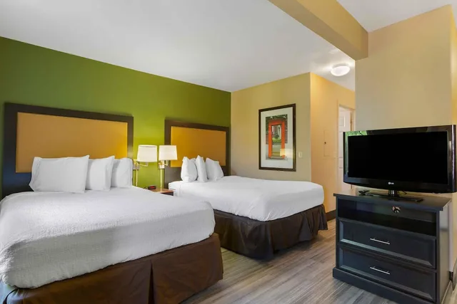 استوديو ديلوكس بسريرين مزدوجين مع أريكة، Extended Stay America Select Suites Phoenix Airport E Oak St 3/7