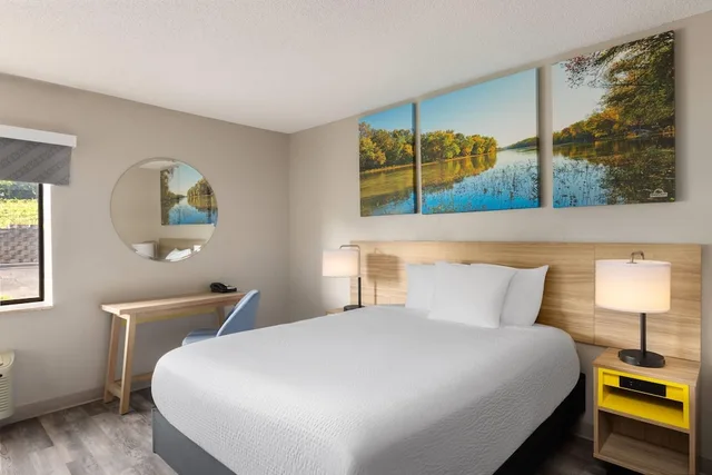 غرفة بسرير كوين لذوي الإعاقة، Days Inn & Suites By Wyndham Kansas City South 4/7