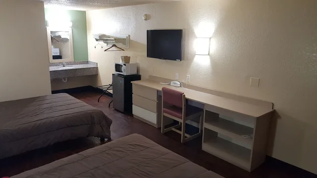 غرفة بسريرين مزدوجين للمدخنين، Mentor Home Inn & Suites 2/3