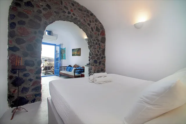 Premium, Studio, Queen Bed, Sunset View، Esperas Santorini 3/10