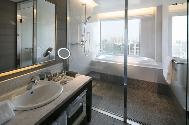 1 Bedroom, Suite, King Bed, Dining Area, Top Floor، The Strings by InterContinental Tokyo 6/10