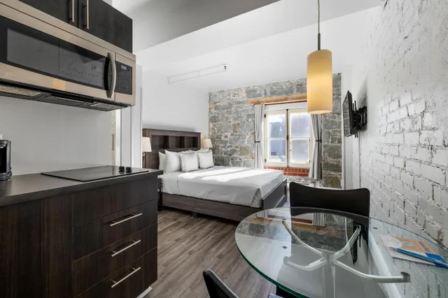 غرفة قياسية بمطبخ صغير، HOTEL PORT-ROYAL 3/4