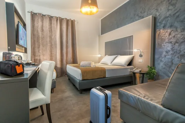 Standard, Triple, 1 Double and 1 Single Bed, La Battigia 7/10