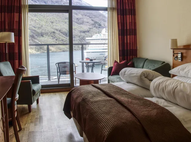 Superior, Twin Beds, Fjord View, Havila Hotel Geiranger 8/10