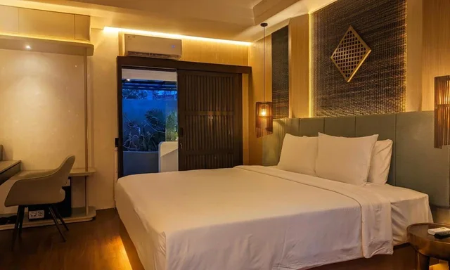 غرفة بسرير مزدوج أو سريرين منفصلين بإطلالة على الحديقة، Merumatta Senggigi Lombok 1/4