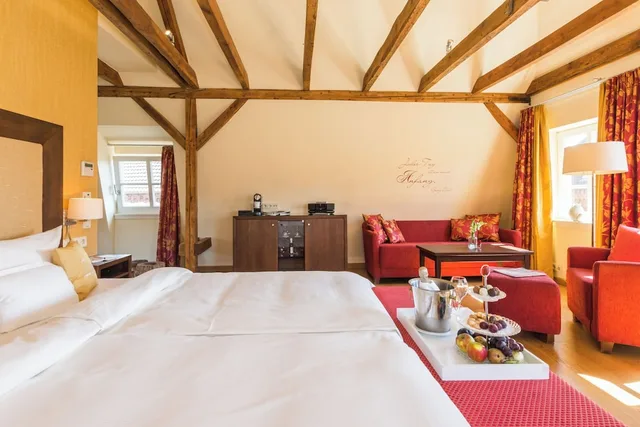 جناح استوديو فاخر بسرير كينج بحوض جاكوزي، Romantik Hotel Reichshof 8/10