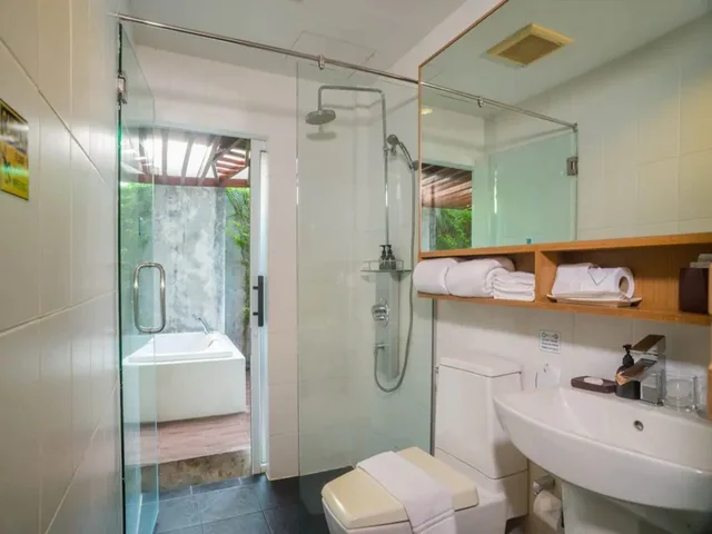 Villa, King Bed, Hot Tub, Synergy Samui 7/10