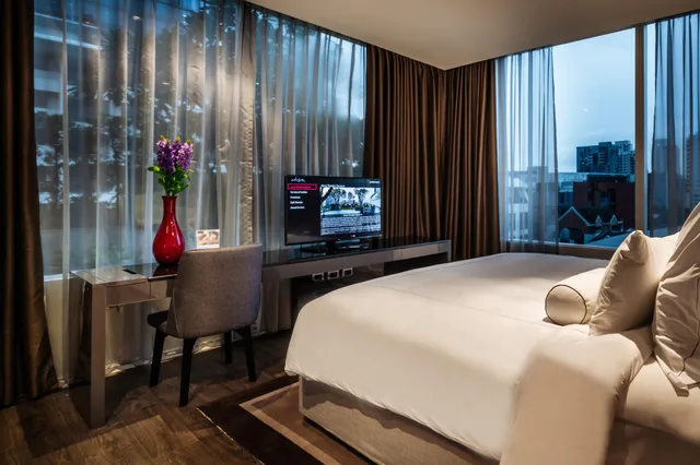 جناح بسرير كينج وسرير كوين بإطلالة على الحديقة بشرفة بغرفتي نوم، MUU Bangkok Hotel 4/8