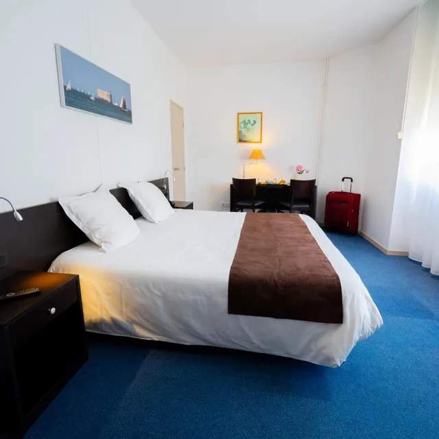 غرفة بسرير مزدوج، HOTEL DES REMPARTS 2/10