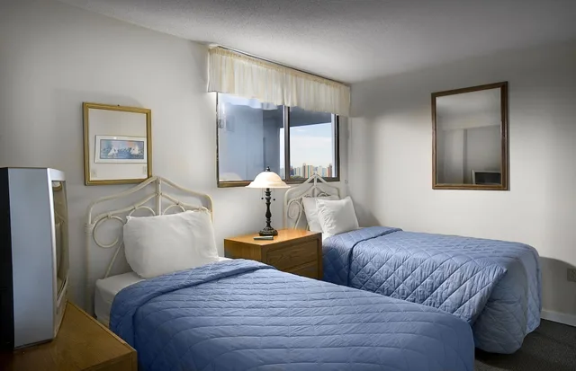 غرفة قياسية بـ3 غرف نوم بدون إطلالة، The Caravelle Resort 2/2