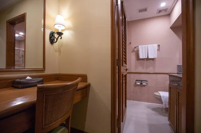 غرفة سوبيريور بسريرين منفصلين بإطلالة على الحديقة، John Hay Hotels - Garden Wing 2/2