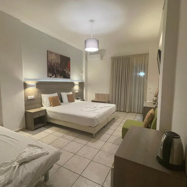 غرفة ثلاثية، Voula Hotel 1/10