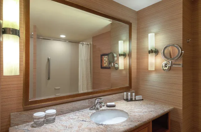 غرفة بسريرين كوين، Embassy Suites by Hilton Loveland Hotel Conference Center and Spa 2/2