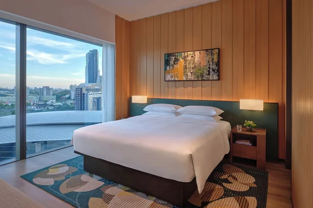 إقامة ديلوكس بسرير كينج بغرفة نوم واحدة، Hyatt Regency Kuala Lumpur at KL Midtown 1/5