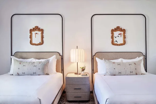 Standard, 2 Queen Beds, Palmoro House 1/9