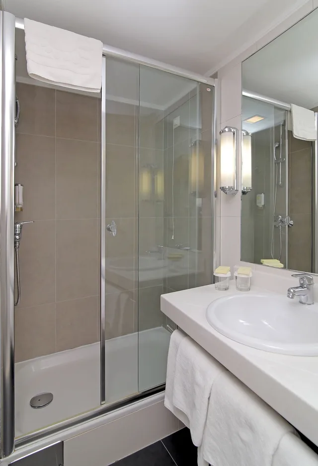 غرفة قياسية بسريرين منفصلين، Lero Hotel 7/7