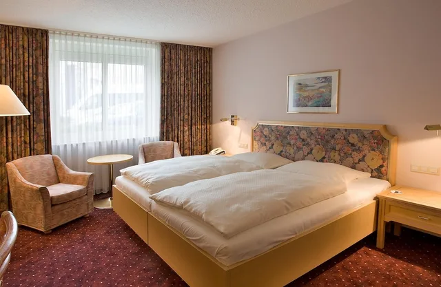 غرفة كومفورت بسرير كوين، Erikson Hotel 5/10