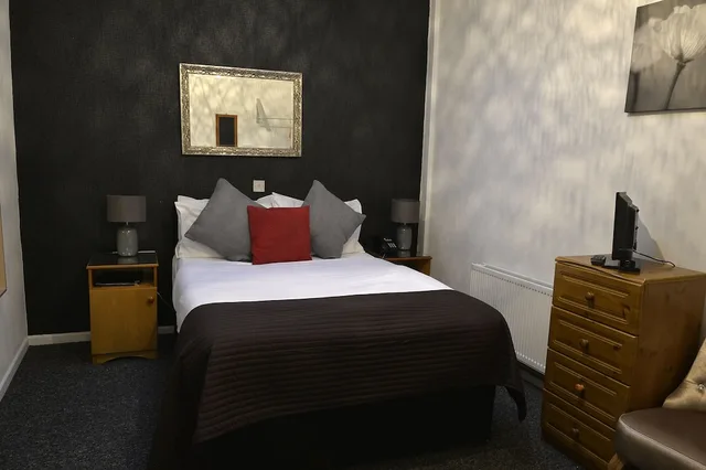 غرفة بسرير مزدوج، Dobbins Inn 2/3