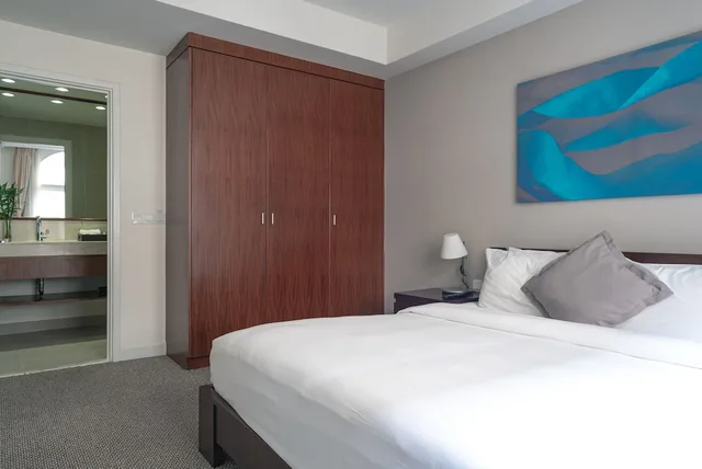 2 Bedrooms, Family Suite, 2 King Beds, Kitchen, Central Mansions 1/10