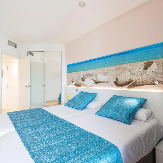 جناح، Tropic Garden Hotel & Apartments 2/4
