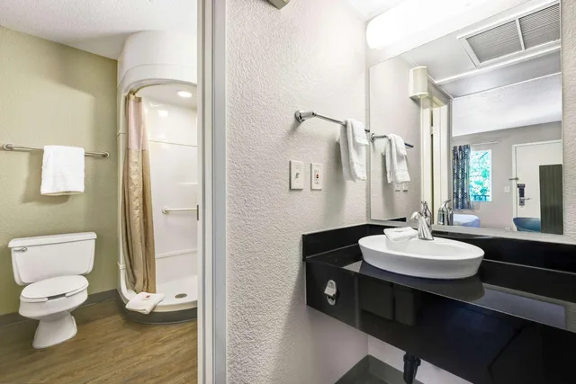جناح ديلوكس بسرير كوين، Motel6 Issaquah, WA - Seattle - East 8/10