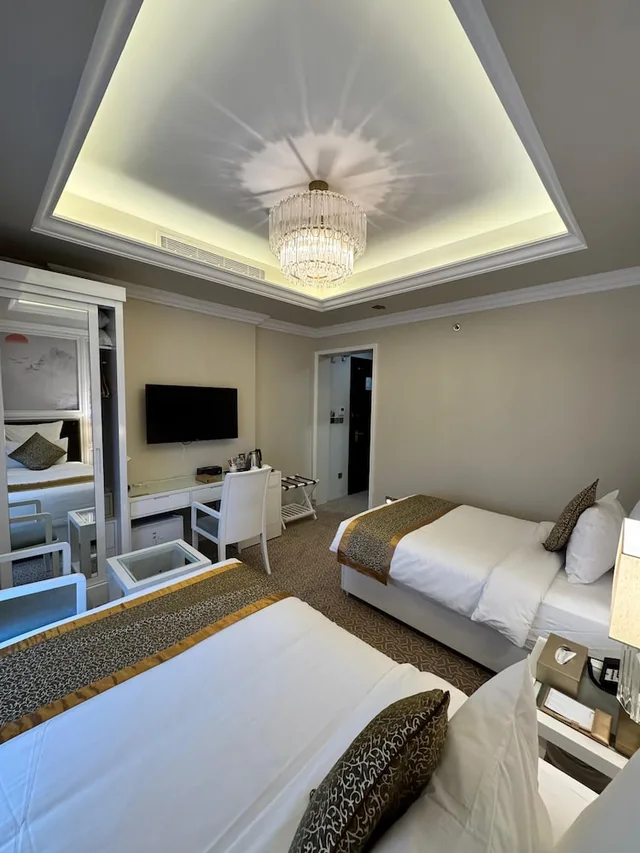 Room, Twin Beds, Remaj Hotel 4/5