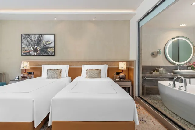 غرفة فاخرة بسريرين منفصلين، Taj Alibaug Resort & Spa, Maharashtra 1/1