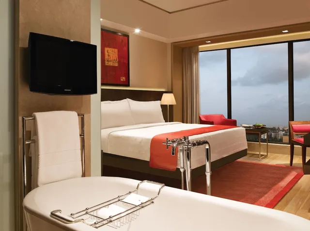 Preferred, King Bed، TRIDENT BANDRA KURLA 7/9
