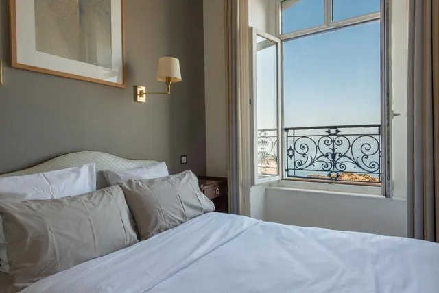 غرفة سوبيريور بسرير مزدوج أو سريرين منفصلين بإطلالة على البحر، De France Et de Chateaubriand 5/8