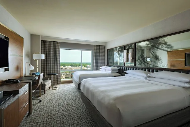 Room, 2 Queen Beds, Water View، The Woodlands Waterway Marriott Hotel And Convention Center 3/11