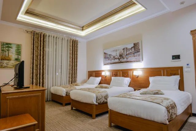غرفة ثلاثية مع أريكة، Hotel Boka 1/1