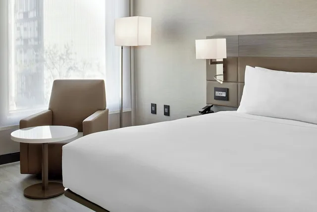 غرفة بسرير كينج لذوي الإعاقة، Ac Hotel By Marriott Sacramento 4/10