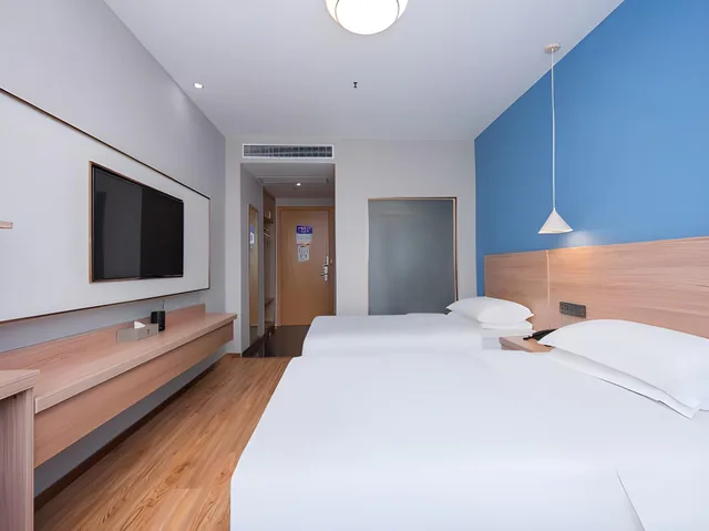 غرفة ديلوكس بسريرين منفصلين، Shanghai Future Shangju Hotel 2/2