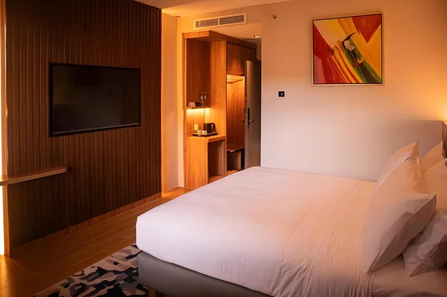 غرفة ديلوكس بسرير مزدوج، AGlow Hotel Harbor Bay Batam 1/1