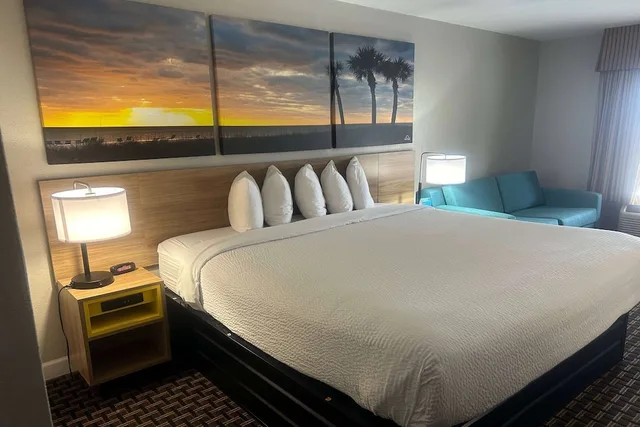 غرفة بزنس بسرير كينج، Days Inn by Wyndham Port Charlotte/Punta Gorda 5/10