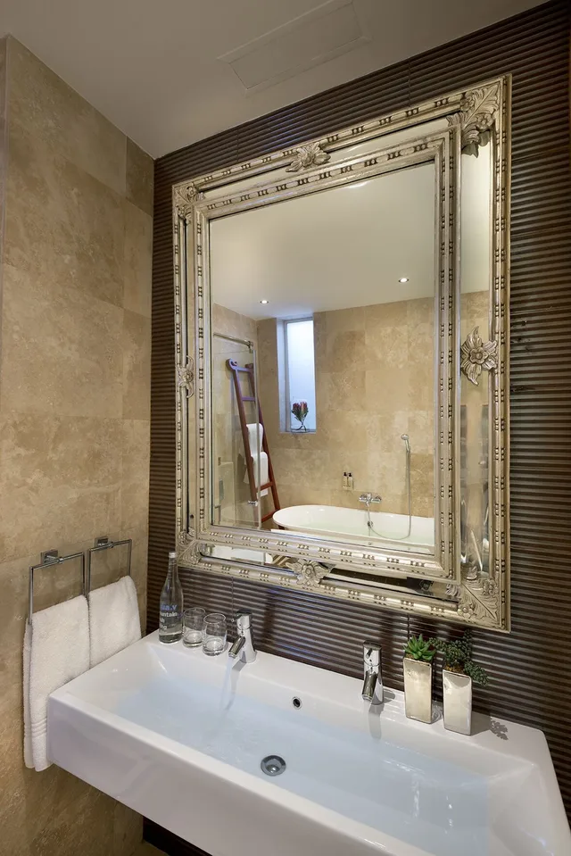 Sugar, King Bed، The Grand Daddy Boutique Hotel 5/6