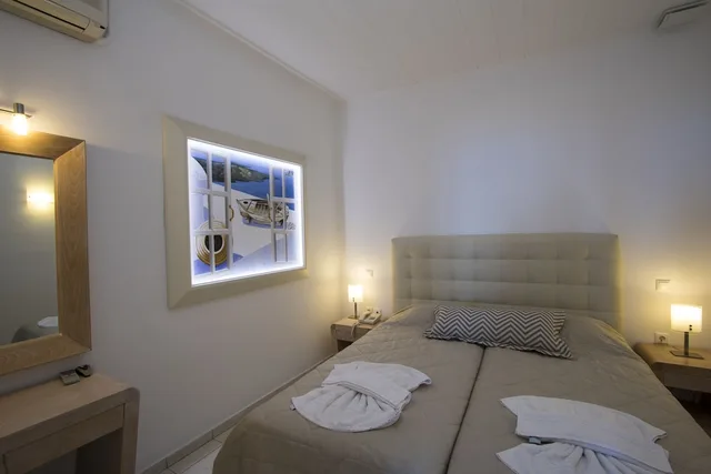 Apartment, 1 Queen and 1 Single Bed, Erato Apartments Santorini 8/10