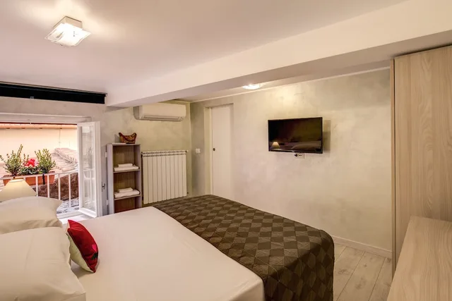شقة بشرفة، Tritone Top House 4/7
