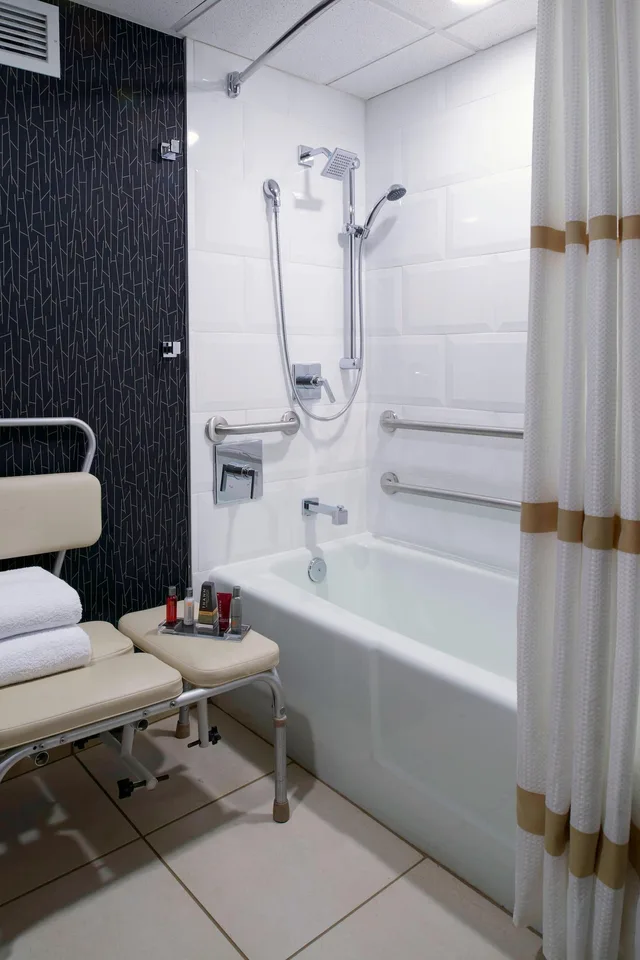 غرفة بسريرين مزدوجين، Kansas City Airport Marriott 3/12