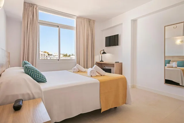 غرفة بسرير مزدوج، Suncoast Ibiza Hotel - Adults Only 3/10