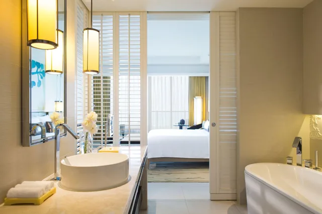 غرفة ديلوكس بسريرين مزدوجين، Renaissance Sanya Resort and Spa 5/6