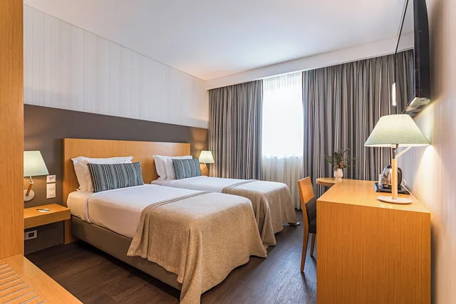 غرفة سوبيريور بسريرين منفصلين، Mercure Lisboa Almada 4/8