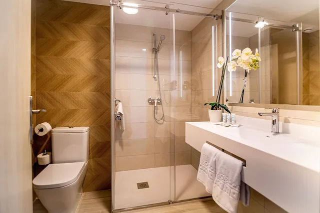Standard, Triple, 2 Double Beds, Terrace, Rosamar Hotel 3/3