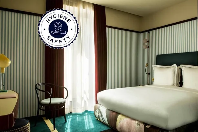 غرفة كلاسيكية بسرير كوين، Hotel du Rond-Point des Champs-Elysees 4/8