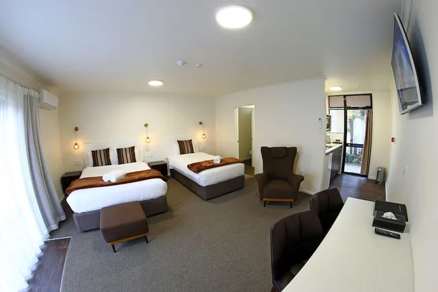 استوديو فاخر بسرير كوين وسرير فردي، Heritage Court Motor Lodge Oamaru 2/3