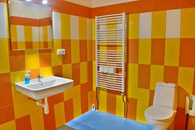 Standard, 1 Double and 4 Single Beds، Hostel Downtown 1/1