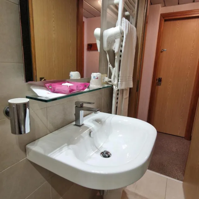 غرفة بسرير مزدوج أو سريرين منفصلين، Hotel Terme Marconi 7/7