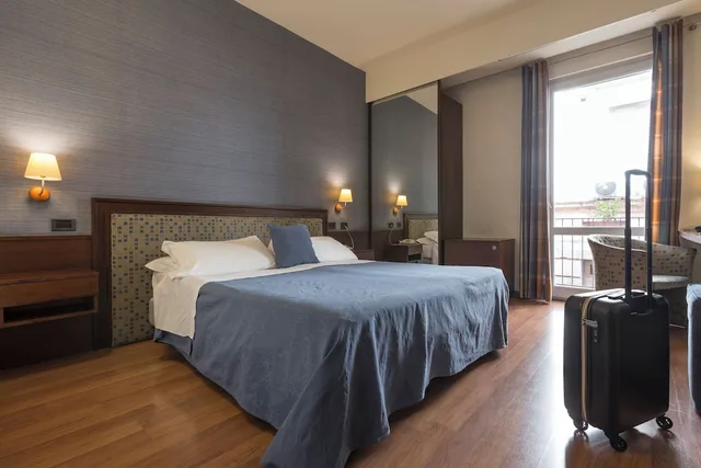 غرفة قياسية، Montreal 4/10