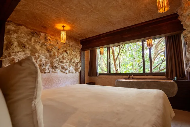 Private, Jungle, King Bed, Mayan Monkey Isla Mujeres 3/3